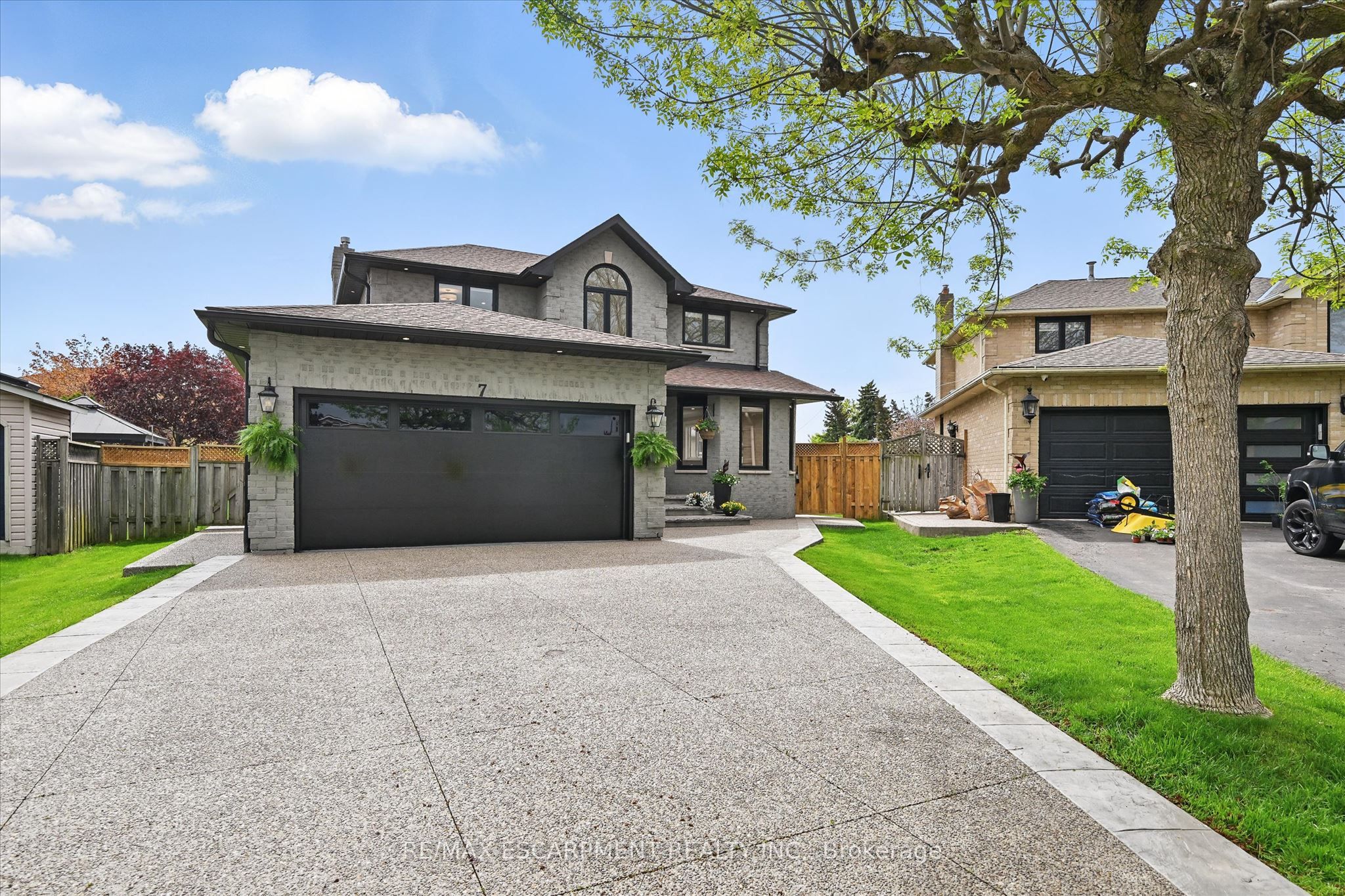7 Grandview Avenue, Hamilton, ON, L8E 5A5 photo 2
