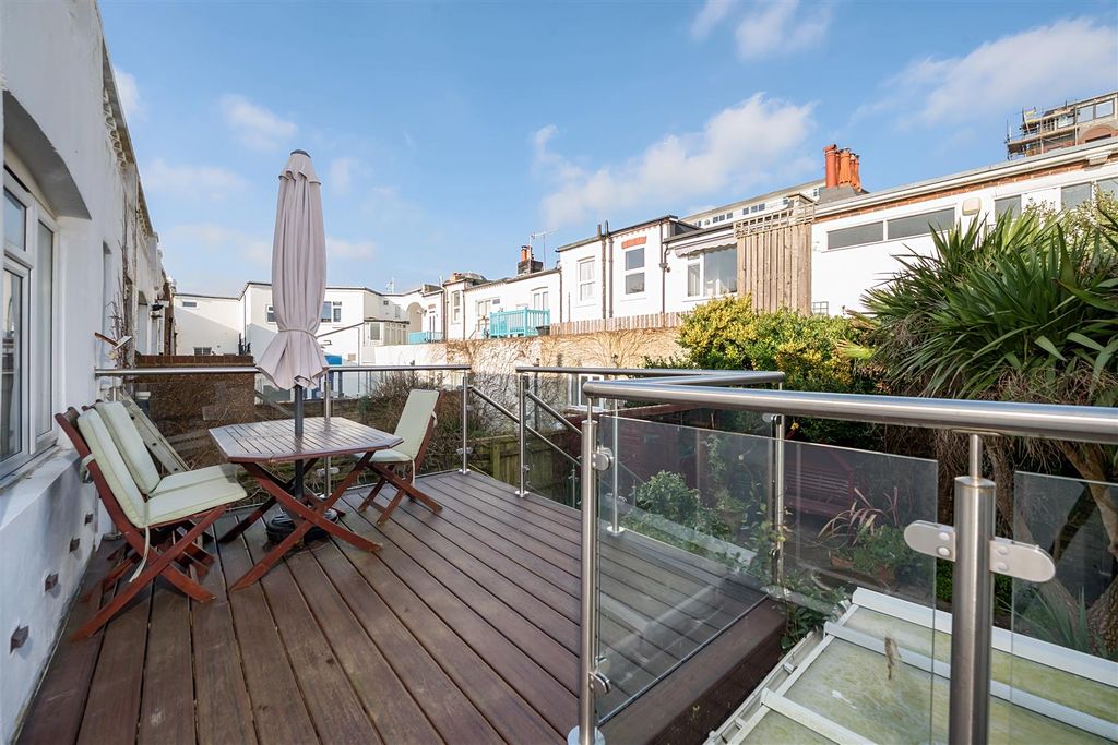 Additional image 27 of 3 bed flat for saleChannel View, Bexhill-On-Sea TN40