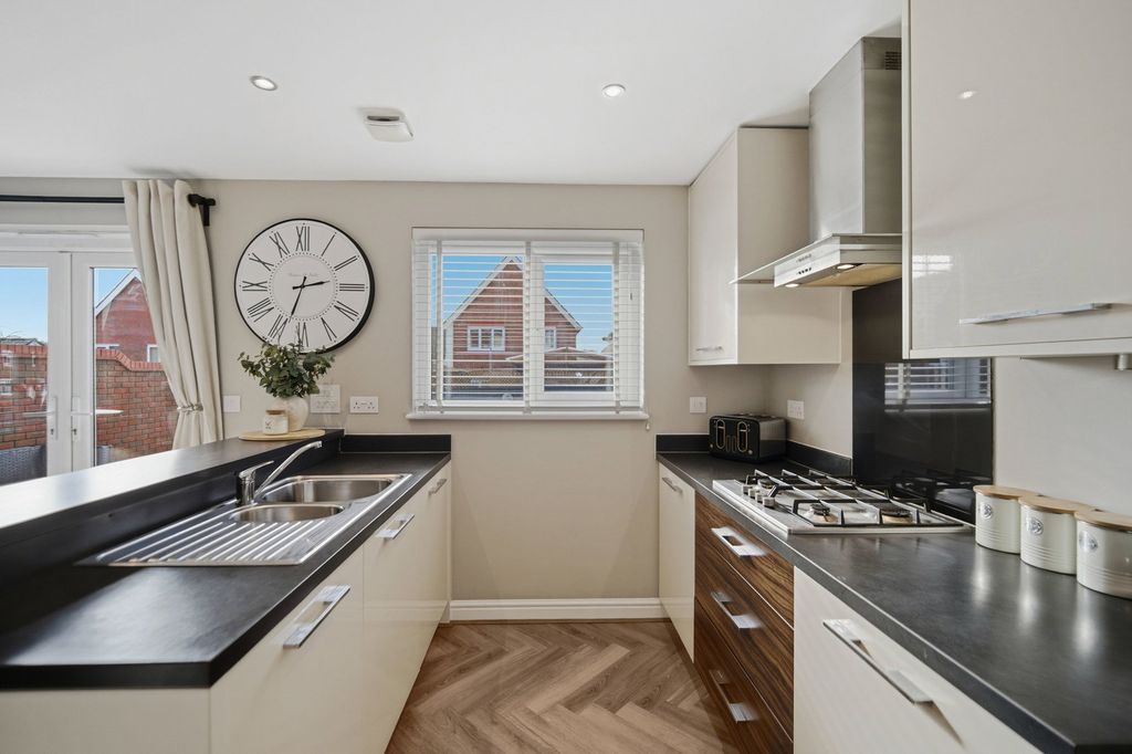 Additional image 8 of 3 bed detached house for saleBrambling Crescent, Penallta, Hengoed CF82