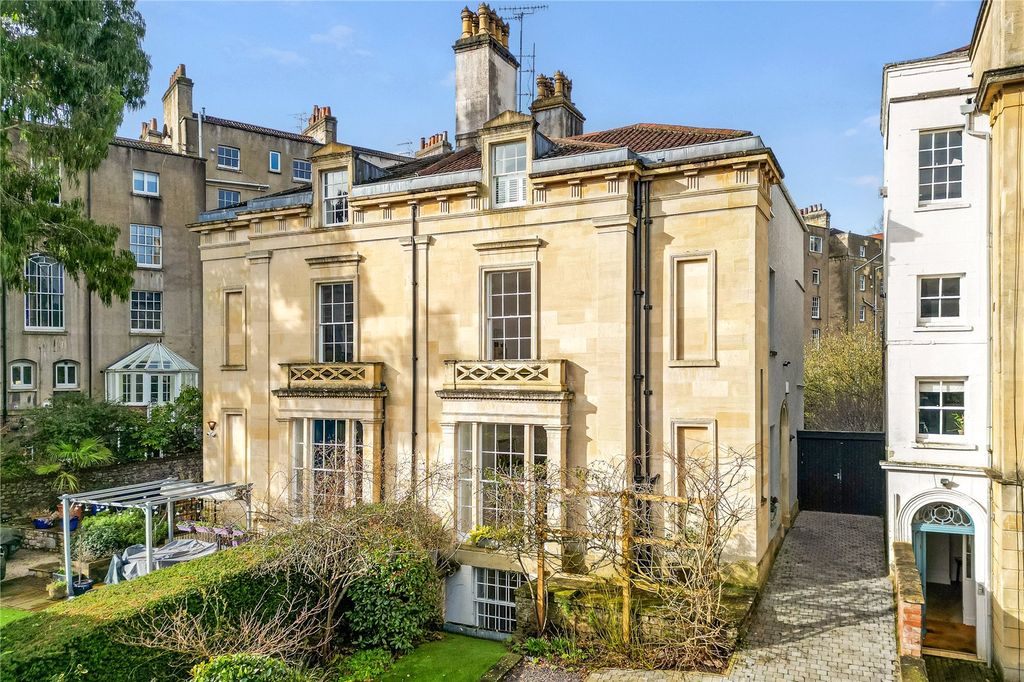 5 bed semi-detached house for saleRichmond Park Road, Clifton, Bristol BS8