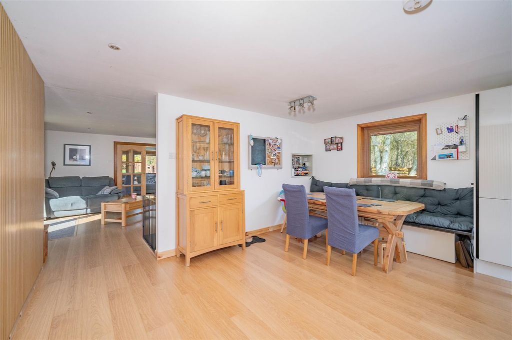 Additional image 8 of 4 bed detached bungalow for saleRedroofs, Balgavies, Forfar DD8