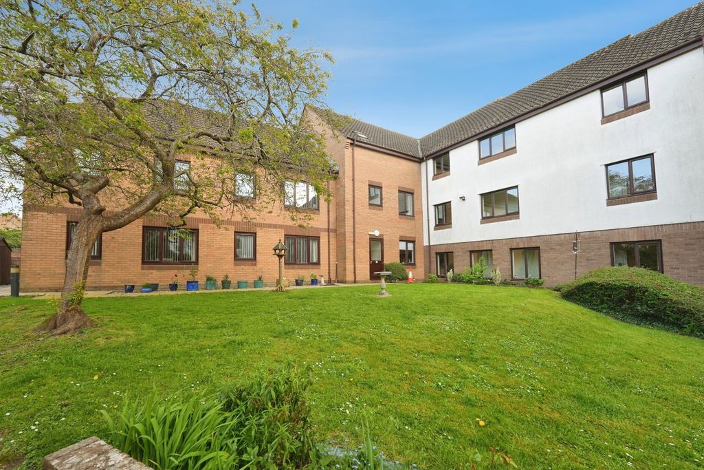Additional image 2 of 2 bed flat for saleTanners Court, Thornbury BS35