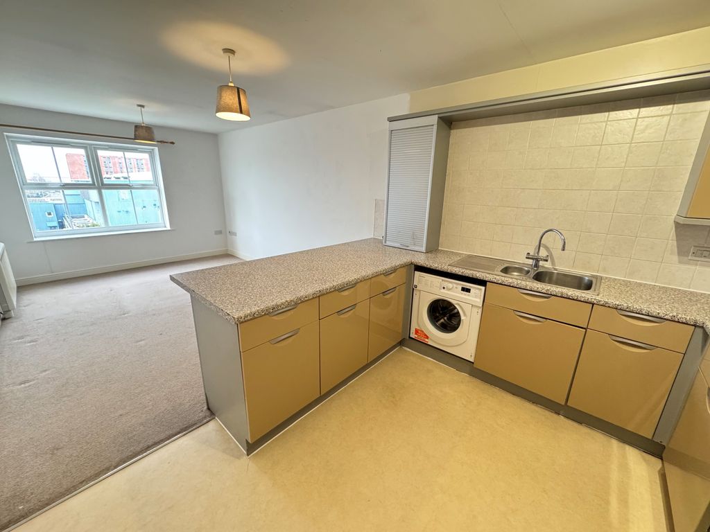 Additional image 4 of 2 bed flat for saleRiverside Drive, Lincoln LN5