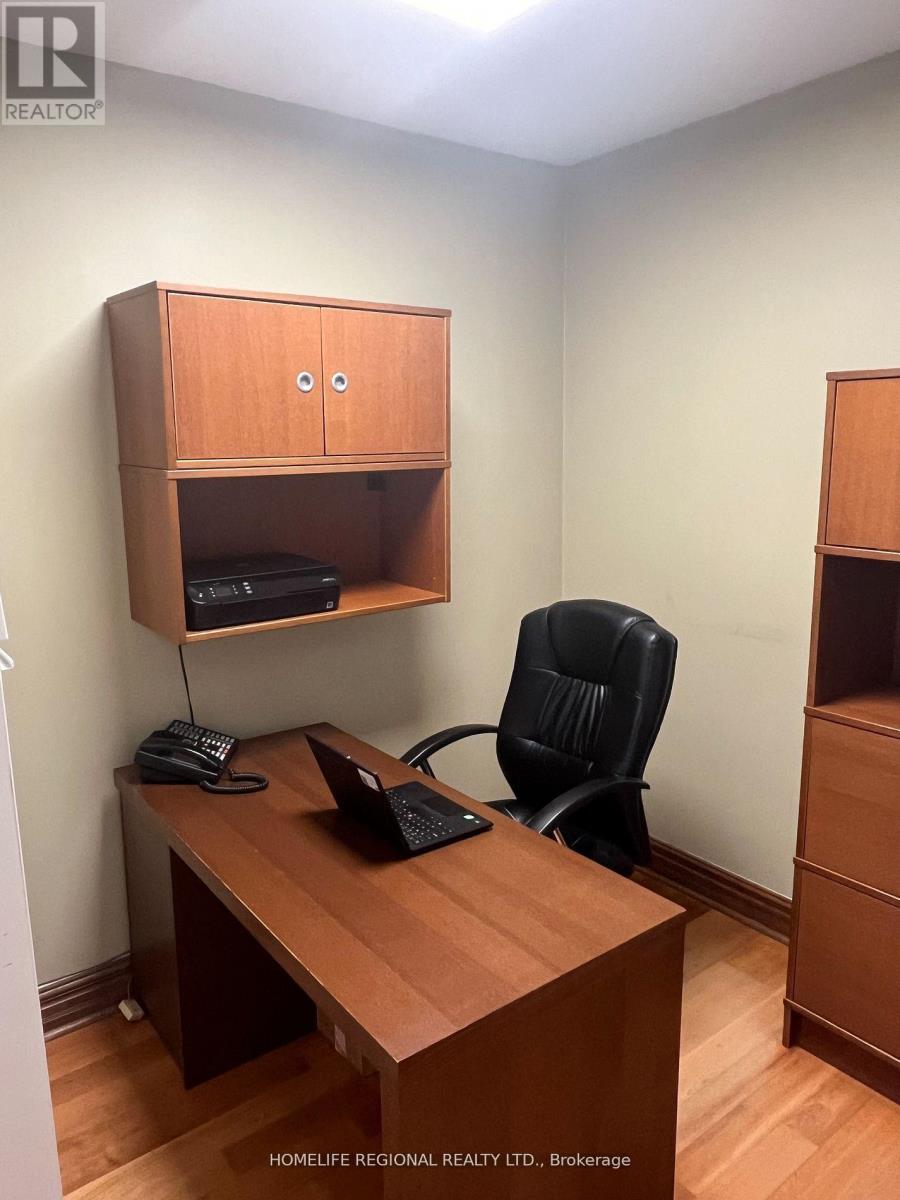 823 College Street, Toronto, ON, M6G1C9