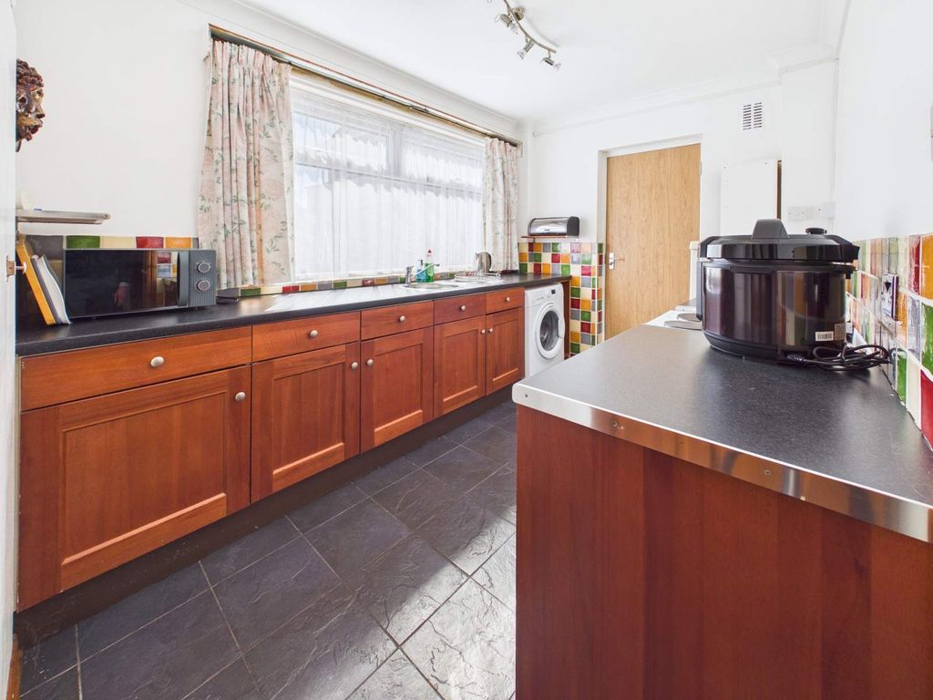 Additional image 5 of 2 bed flat for saleCefn Graig, Rhiwbina, Cardiff. CF14