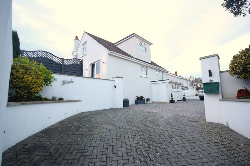 Additional image 2 of 3 bed detached house for saleLa Route Des Faunois, St Brelade JE3