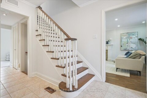 Additional image 8 of 65 Chatsworth Drive, Toronto, ON, M4R 1R6