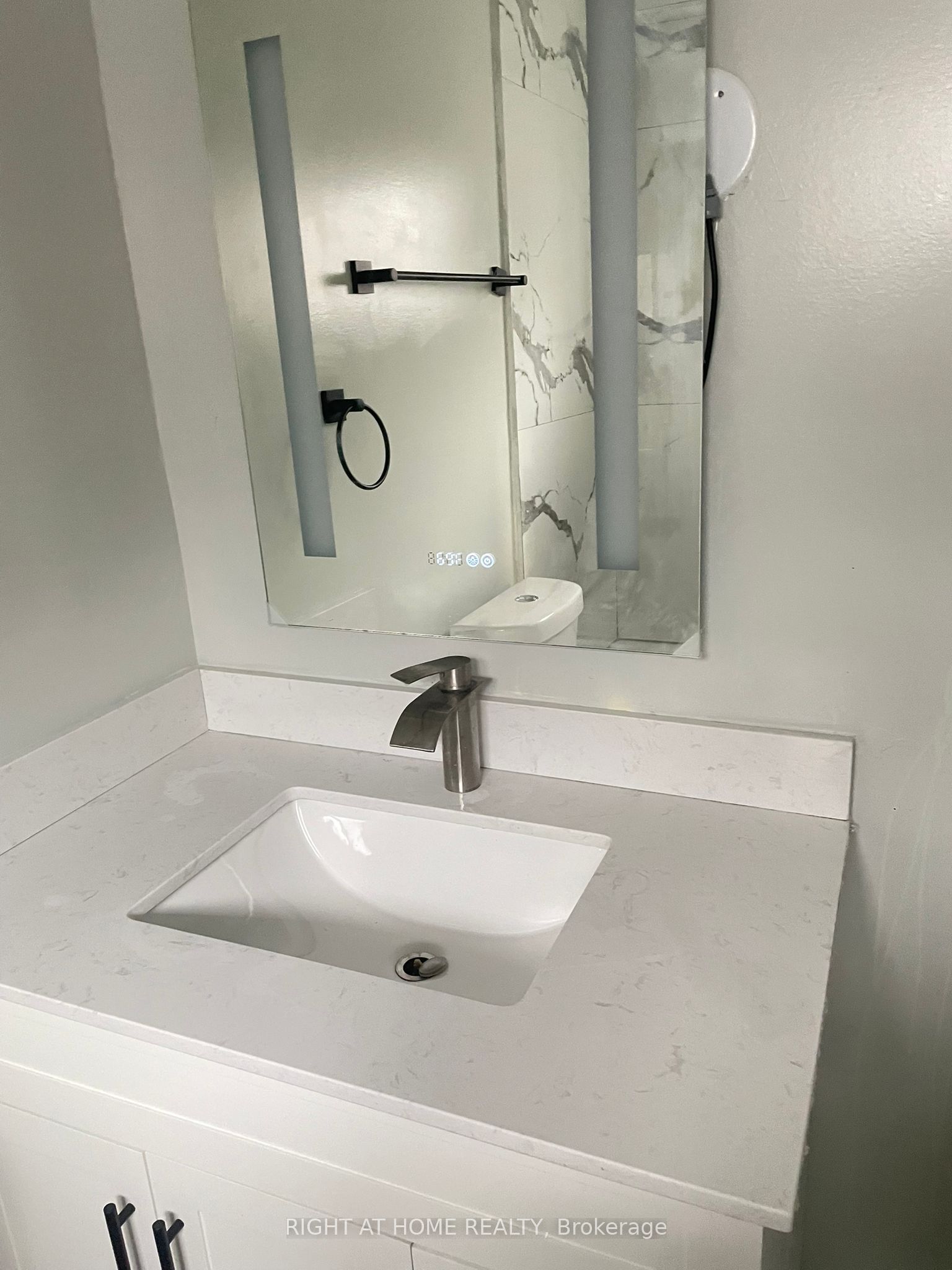 Additional image 3 of Basement-68 Elnathan Crescent, Toronto, ON, M9L 2G1