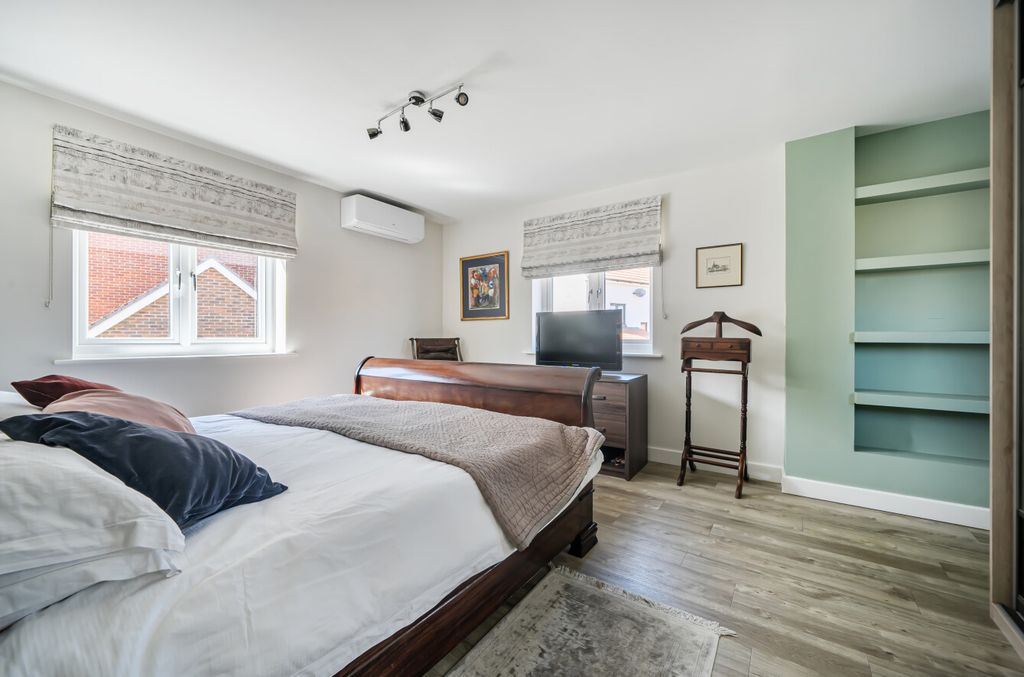 Additional image 14 of 3 bed detached house for saleQuiller Avenue, Arborfield Green, Reading, Berkshire RG2