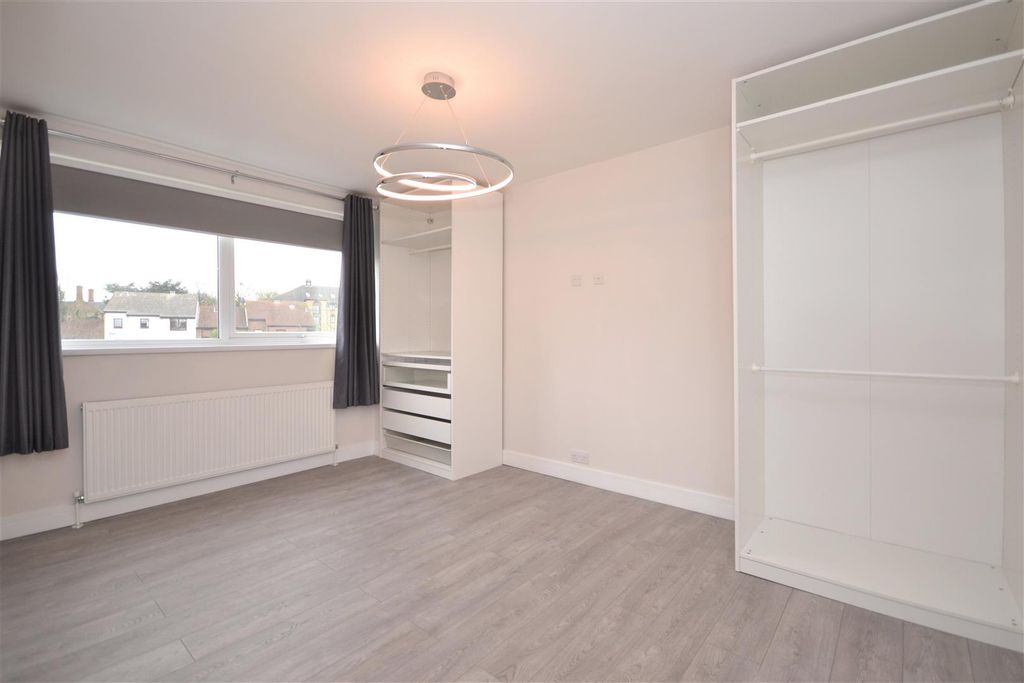 Additional image 6 of 2 bed flat for saleRadford Court, Billericay CM12