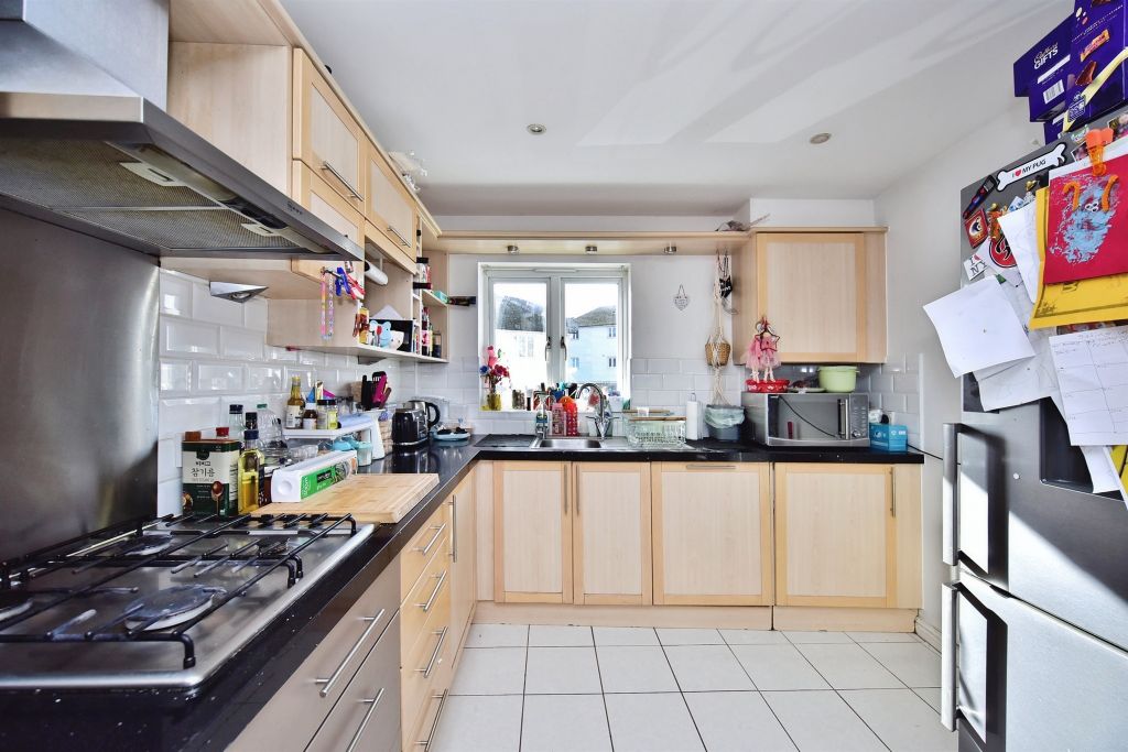Additional image 4 of 4 bed property for saleMedway Court, Aylesford ME20