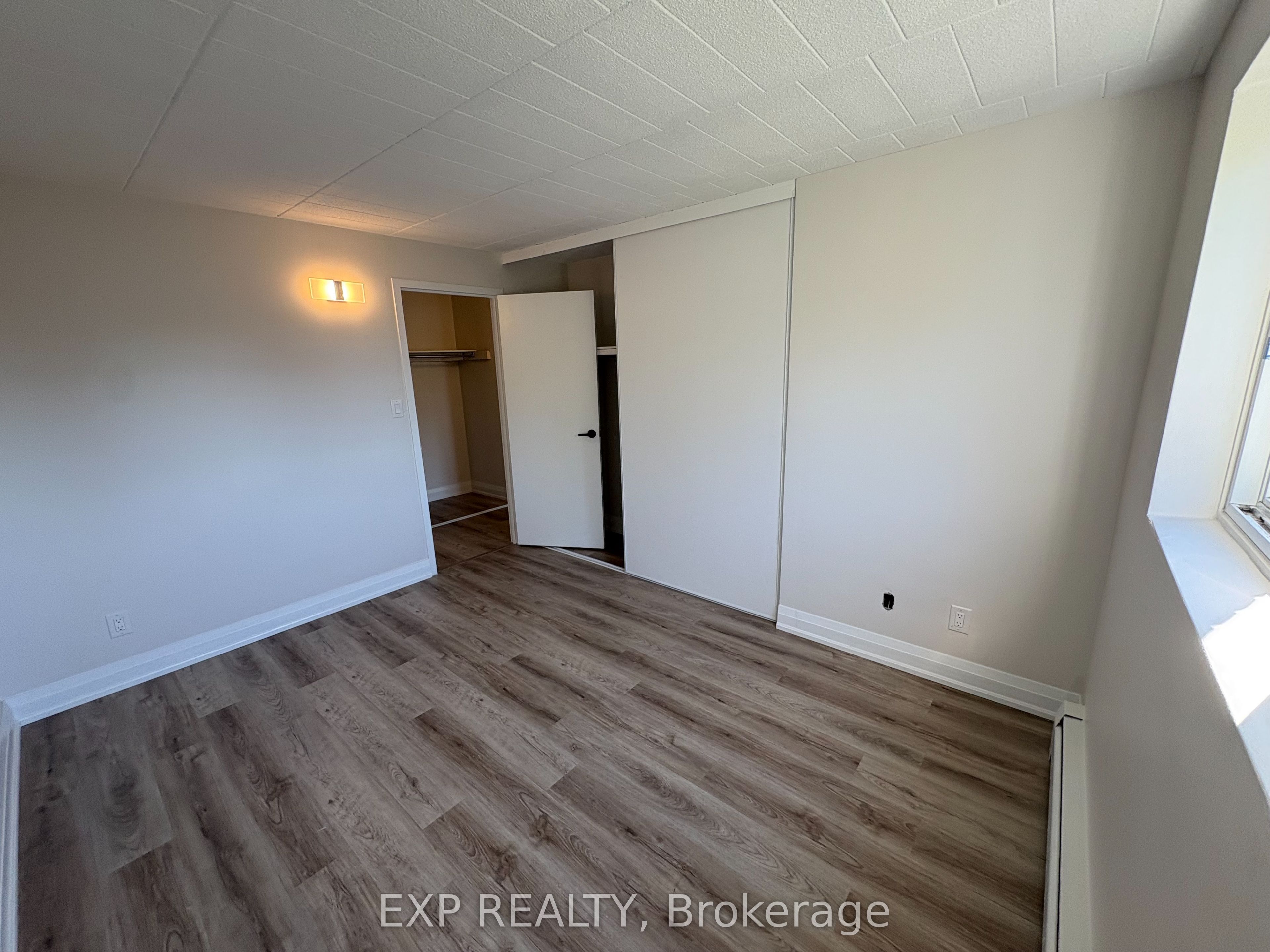 Additional image 4 of 505-4422 Huron Street, Niagara Falls, ON, L2E 7C8