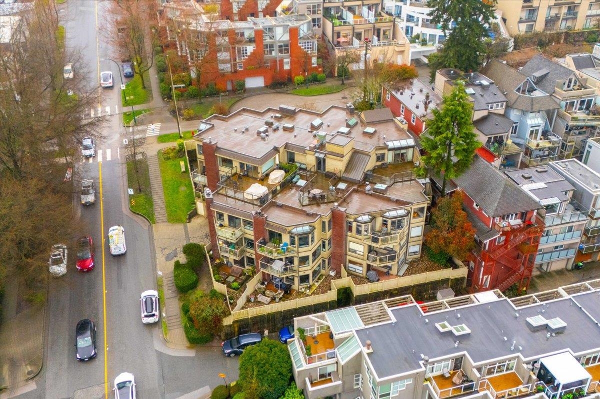 101-1005 7th Avenue W, Vancouver, BC, V6H 1B2