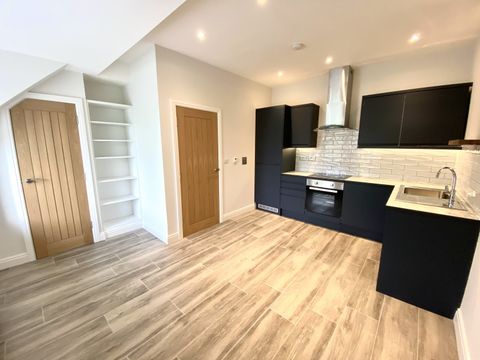 Lapwing Lane, West Didsbury, Manchester M20