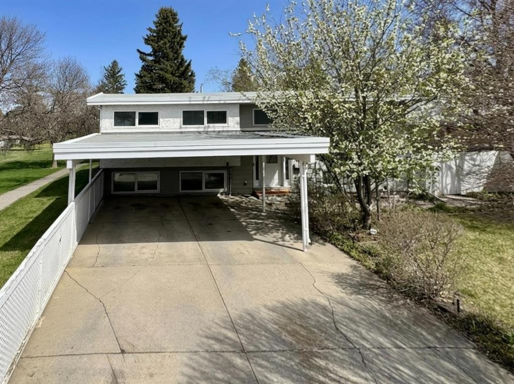 2409 20 Street N, Lethbridge, AB, T1H 4T9