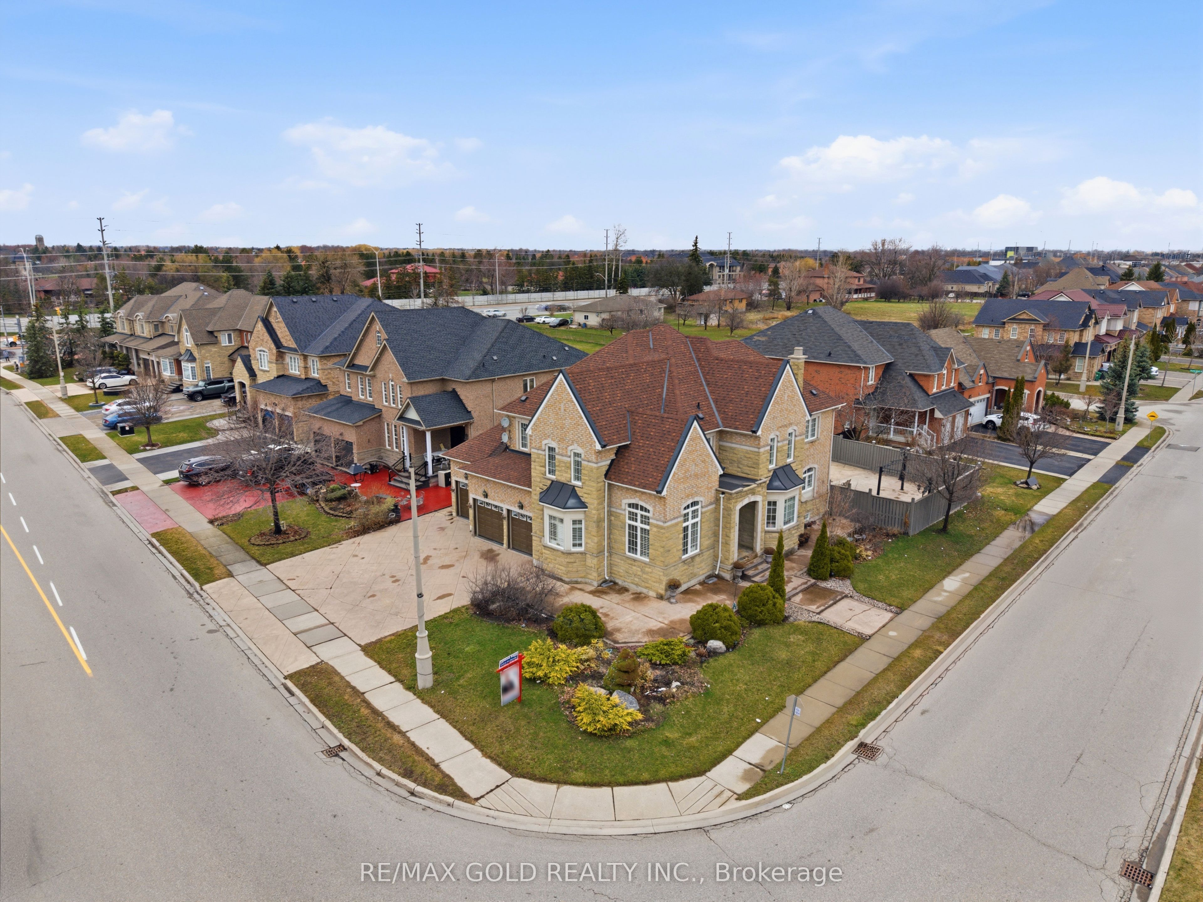 Additional image 3 of 2 Calderstone Road, Brampton, ON, L6P 2A4