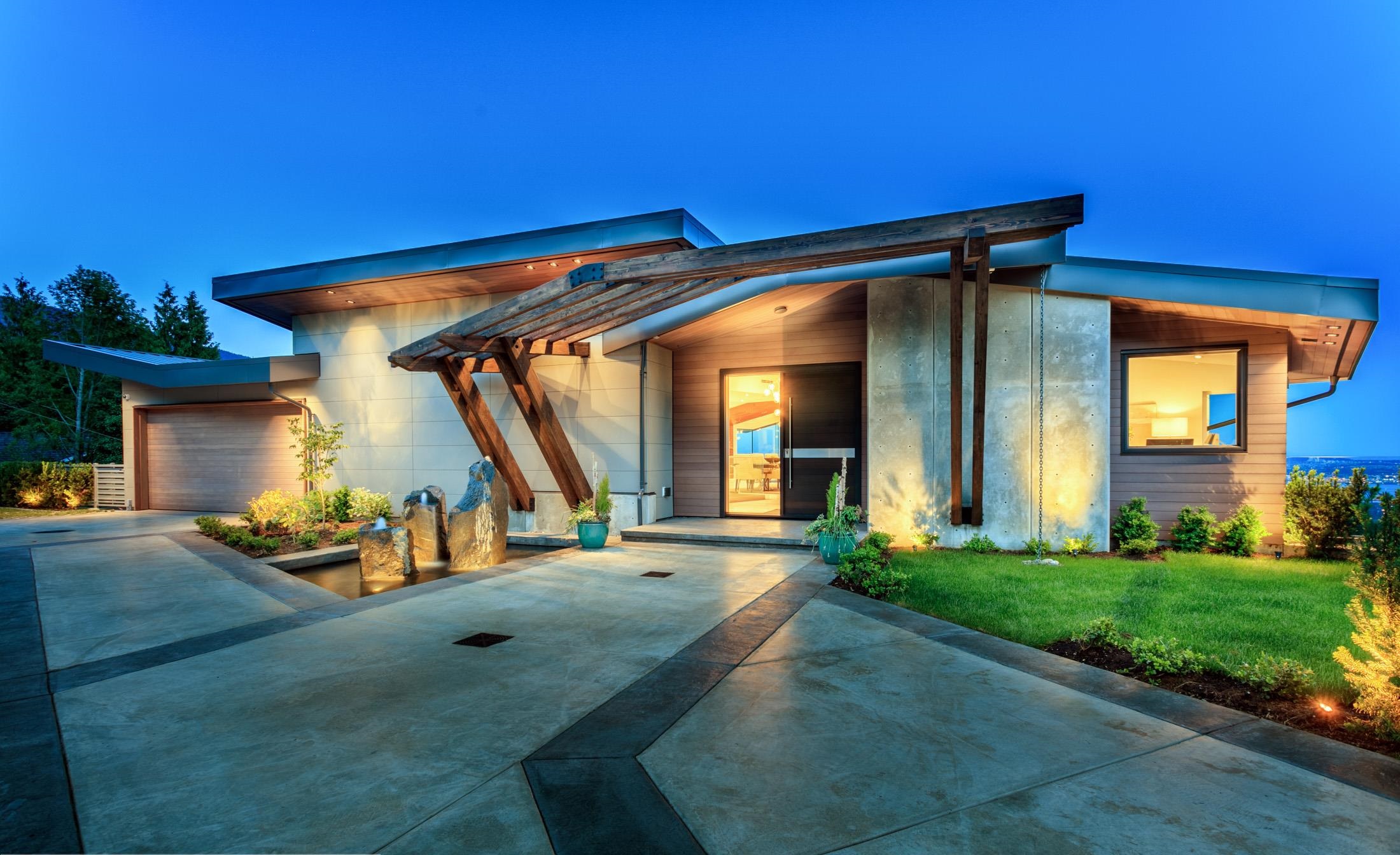 1060 Crestline Road, West Vancouver, BC, V7S 2E2