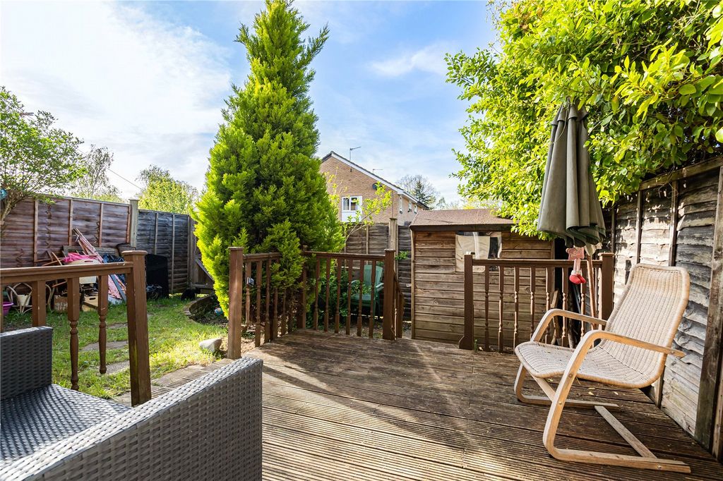 Additional image 9 of 1 bed end terrace house for saleNethercote Avenue, Woking, Surrey GU21