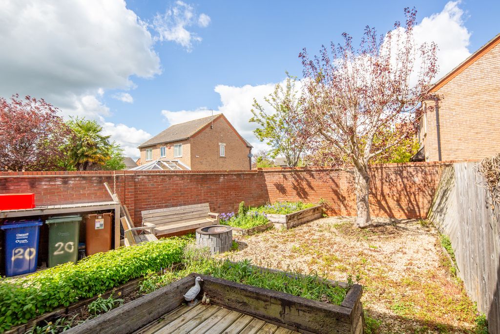 Additional image 15 of 3 bed semi-detached house for saleLily Close, Bicester OX26