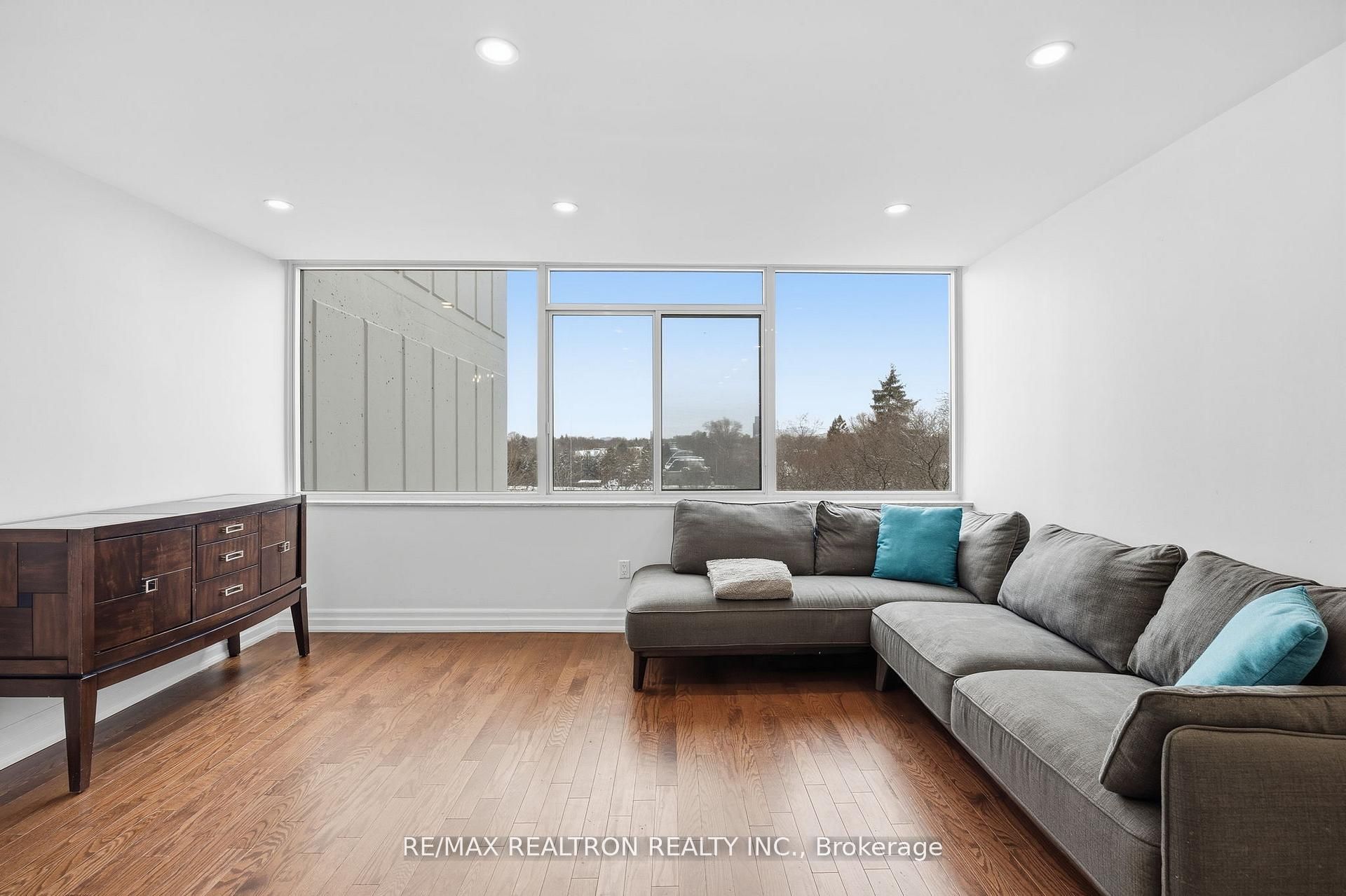 Additional image 4 of 601-3000 Bathurst Street, Toronto, ON, M6B 3B4