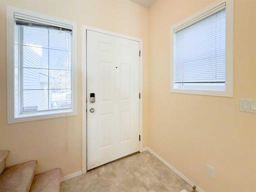 Additional image 3 of 21 Panamount Hill NW, Calgary, AB, T3K5R8