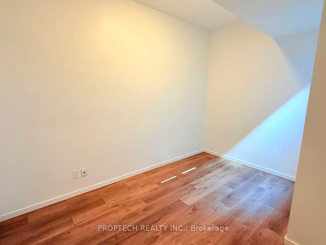 Additional image 4 of 205-377 Broadview Avenue, Toronto, ON, M4K 2M7