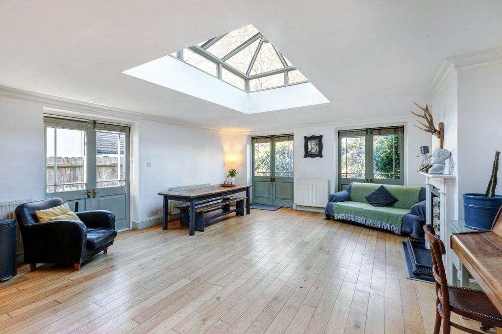 Additional image 11 of 5 bed semi-detached house for saleBarnmead Road, Beckenham BR3