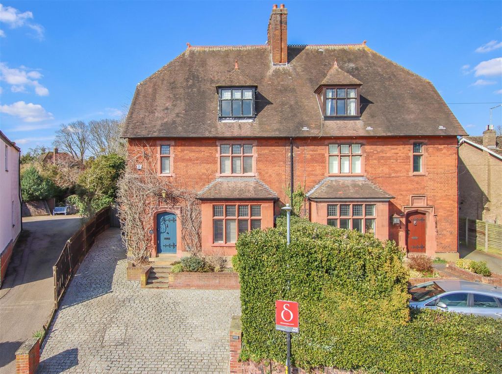 6 bed semi-detached house for saleSt. Catherines Road, Broxbourne EN10