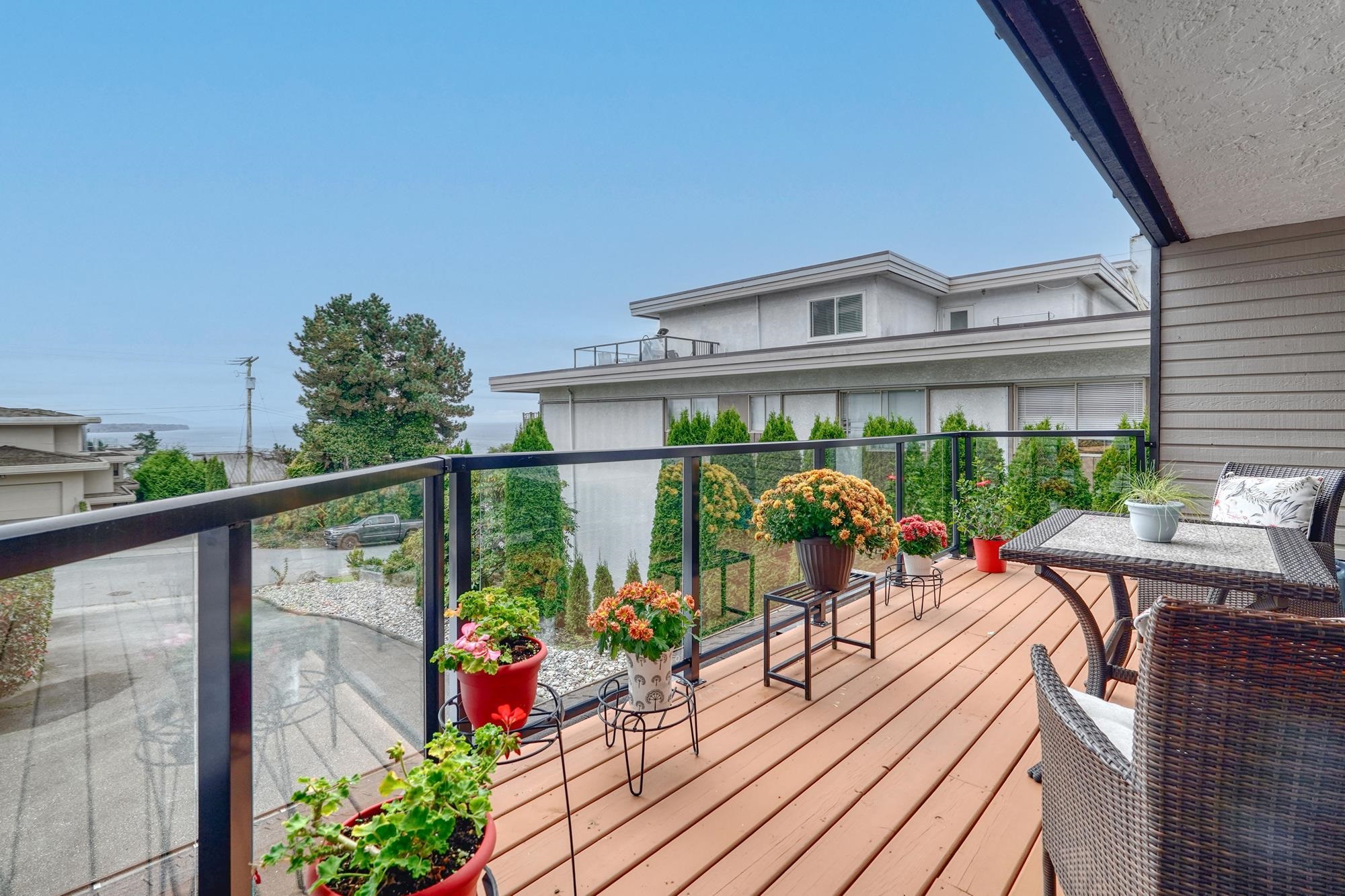 Additional image 3 of 105-15041 Prospect Avenue, White Rock, BC, V4B 2B5