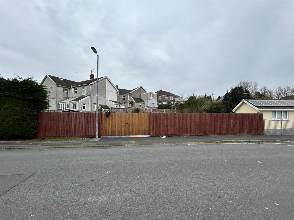 Land for saleToft Place, Llanelli SA15