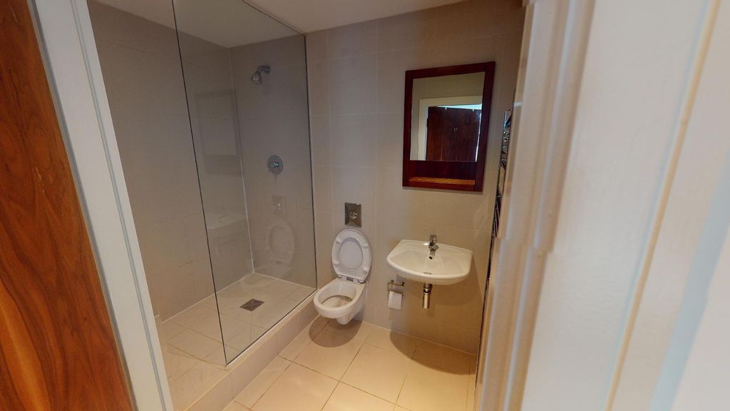 Additional image 7 of 2 bed flat for saleAdmiral House, Newport Road, Cardiff CF24