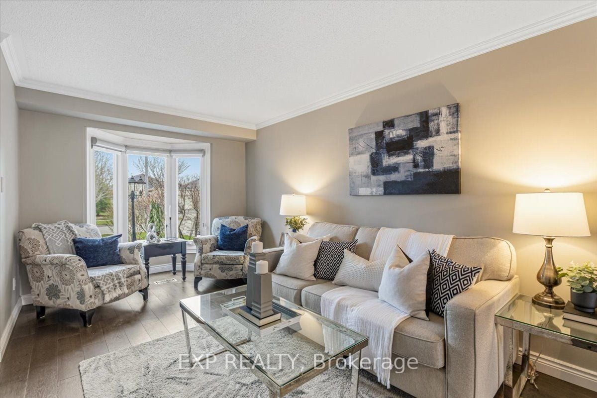 Additional image 6 of 1067 Maury Crescent, Pickering, ON, L1X 1R4
