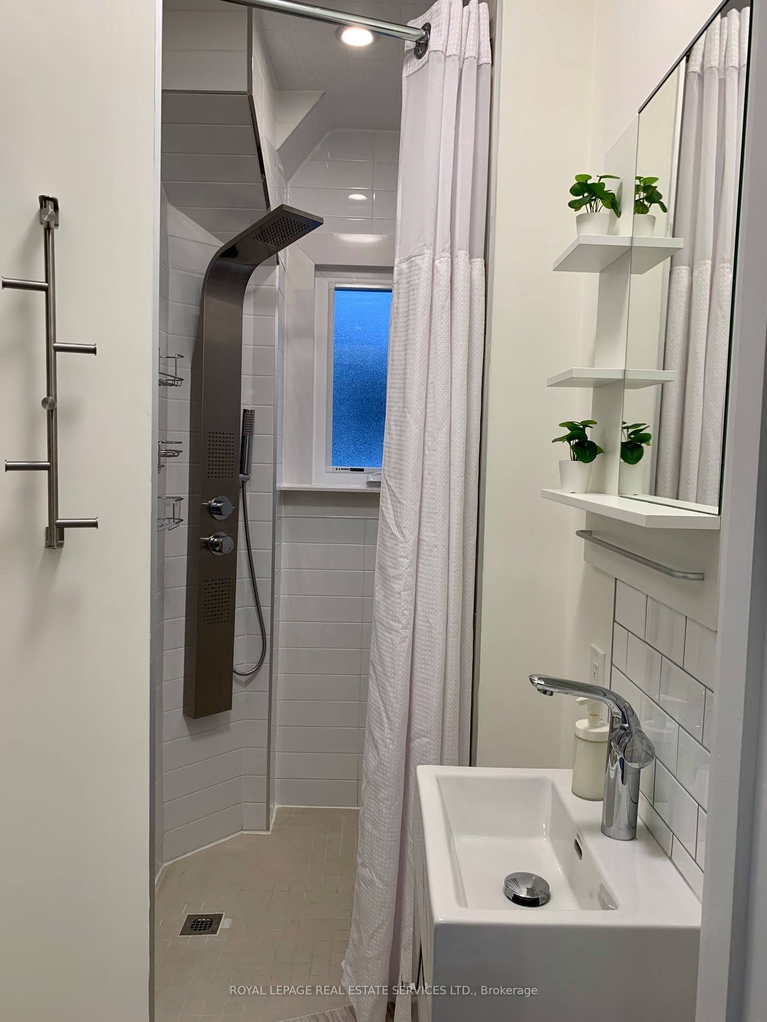 Additional image 6 of 4-793 Pape Avenue, Toronto, ON, M4K 3T2