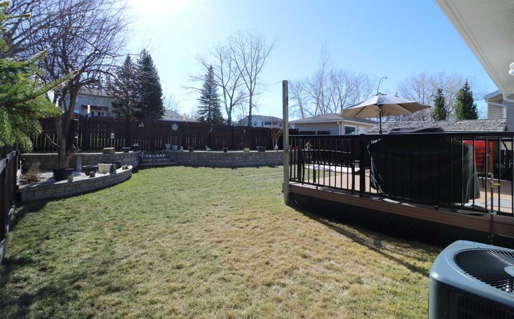 8 Meadow Place SE, Airdrie, AB, T4A 1W4