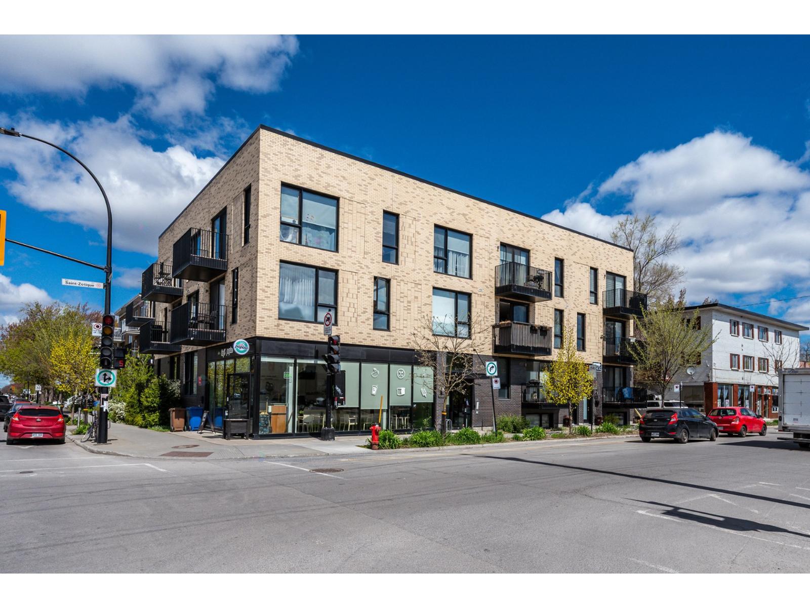 1831 Rue St-Zotique E.