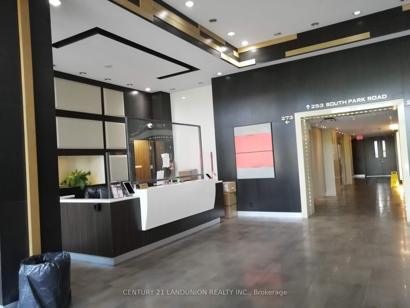915-233 South Park Road, Markham, ON, L3T 0B3