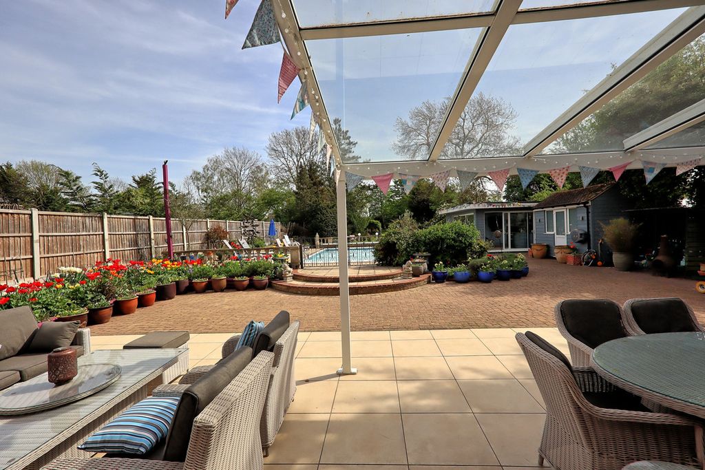Additional image 19 of 7 bed detached house for saleErnest Road, Emerson Park RM11