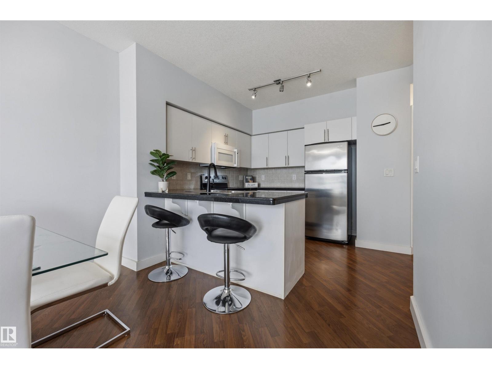 Additional image 6 of 1403-10136 104 Street NW, Edmonton, AB, T5J0B5