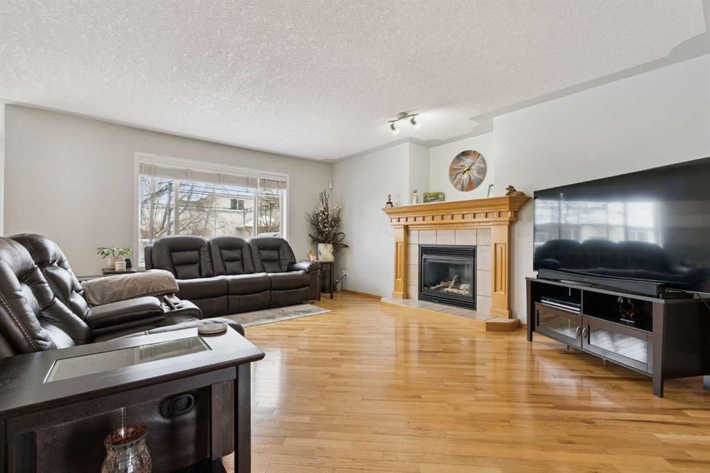 Additional image 4 of 115 Cove Crescent, Chestermere, AB, T1X 1J5