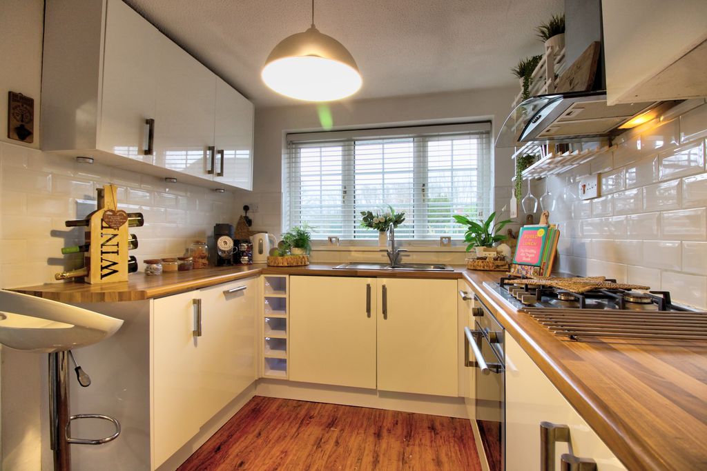 Additional image 6 of 3 bed detached house for saleWaltwood Park Drive, Newport NP18