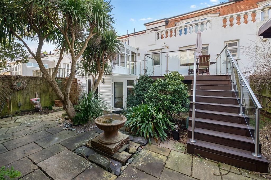 Additional image 13 of 3 bed flat for saleChannel View, Bexhill-On-Sea TN40