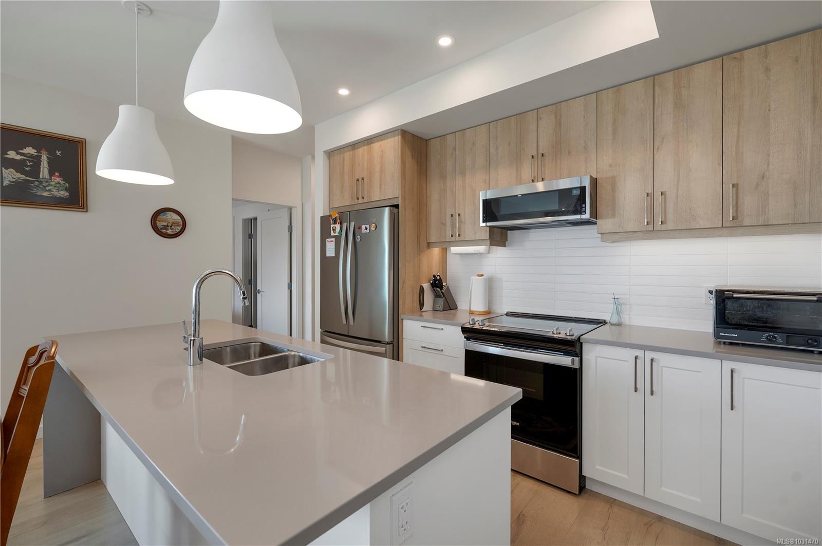 304-536 Island Highway S, Campbell River, BC, V9W 1A5 photo 4