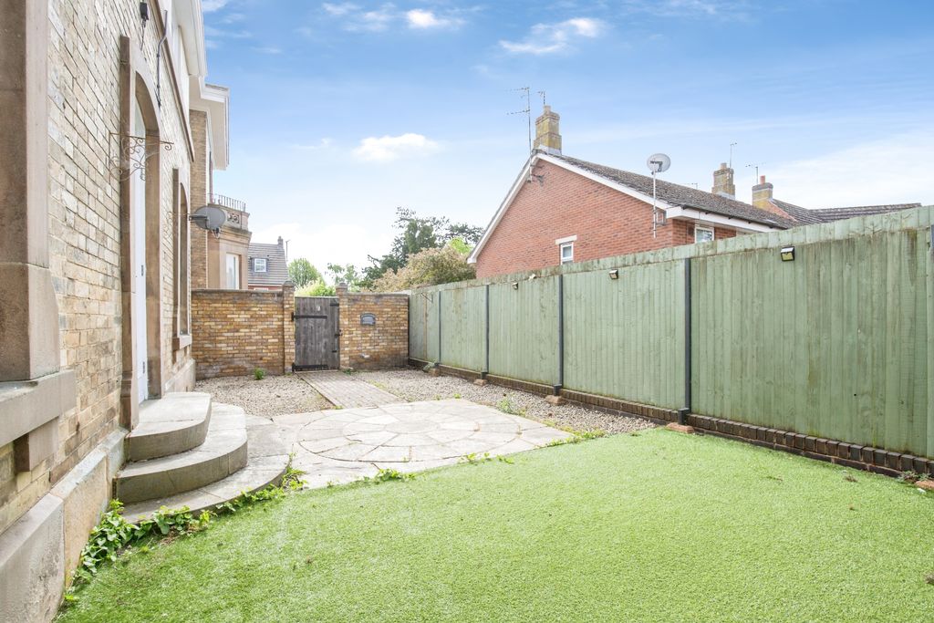 Additional image 3 of 2 bed flat for saleOrchard House, Charlotte Way, Atherstone CV9