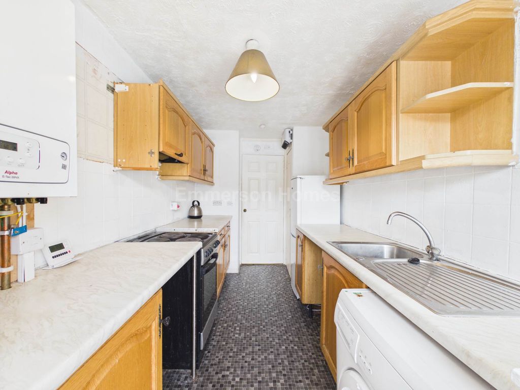 3 bed flat for saleMaple Drive, Johnstone PA5 photo 5
