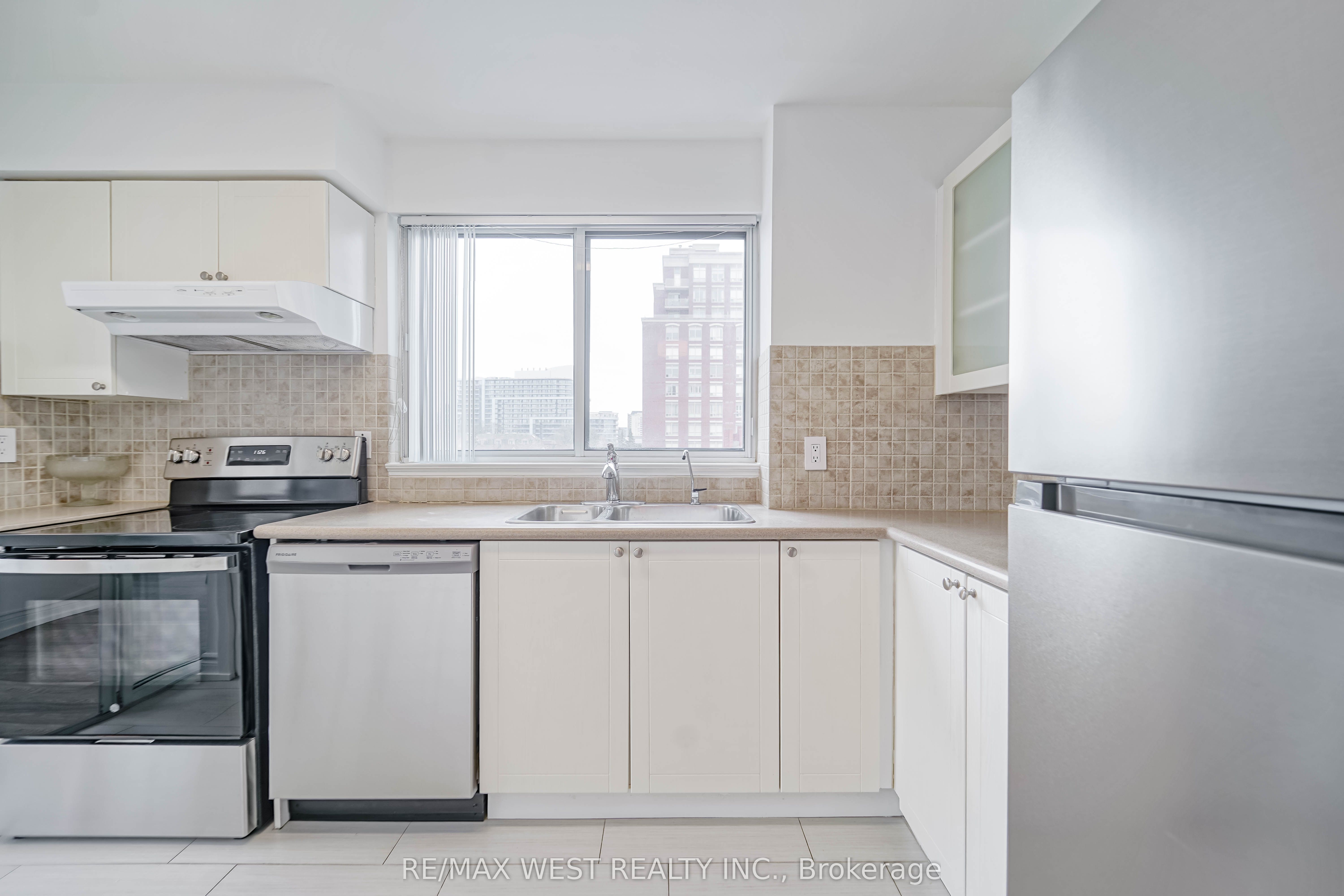 Additional image 3 of 602-1 Hycrest Avenue, Toronto, ON, M2N 6V8