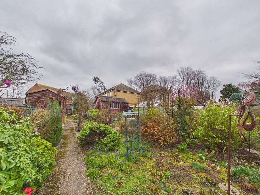 Additional image 18 of 4 bed chalet for saleHythe Road, Ashford TN24