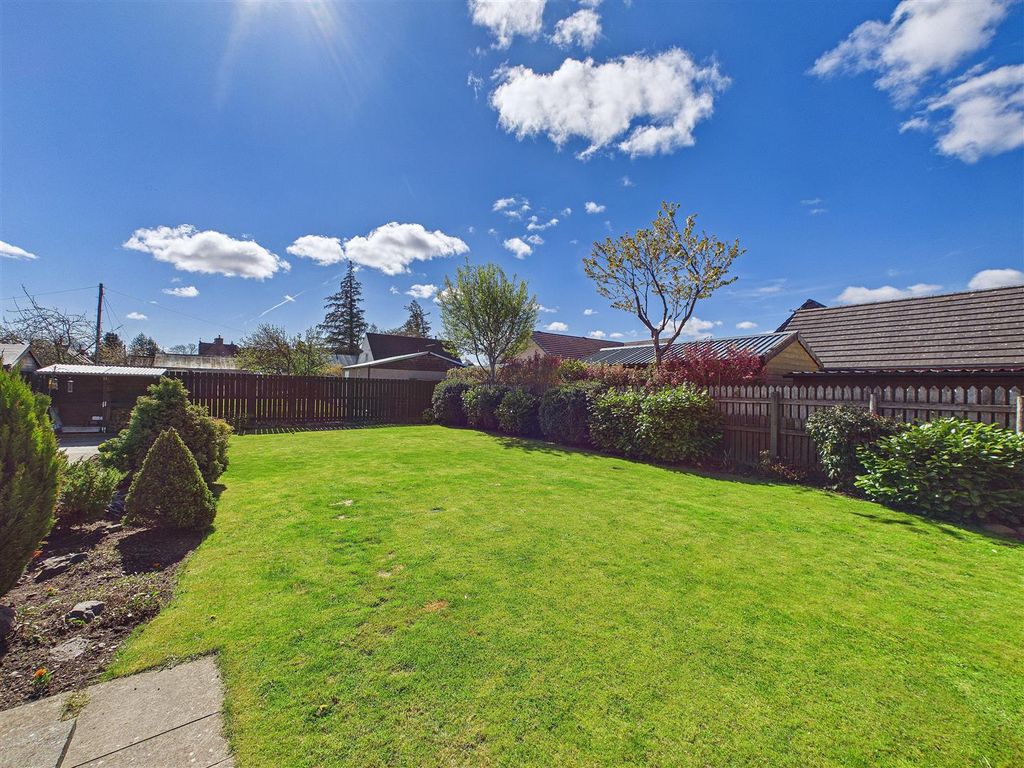 Additional image 4 of 4 bed detached house for saleLonach Cottage, 60 Main Street, Tomintoul AB37
