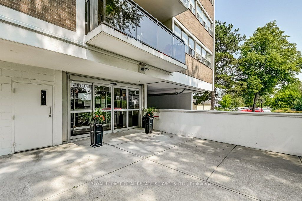 Additional image 5 of 404-212 Kerr Street, Oakville, ON, L6K 3B1