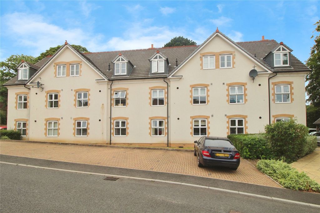 2 bed flat for saleBelvoir Road, Bideford, Devon EX39