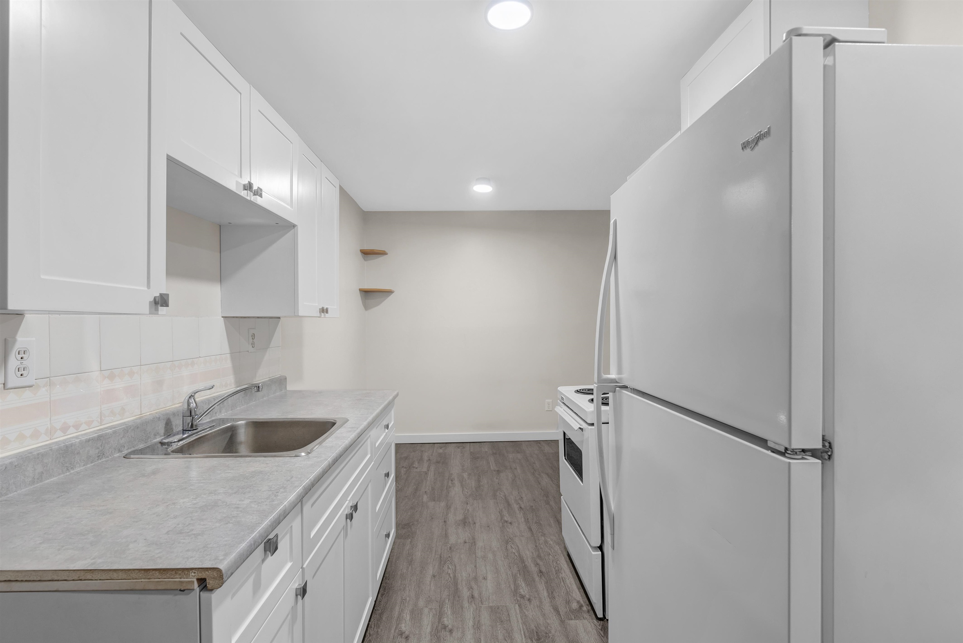 Additional image 4 of 107-1121 Howie Avenue, Coquitlam, BC, V3J 1T9